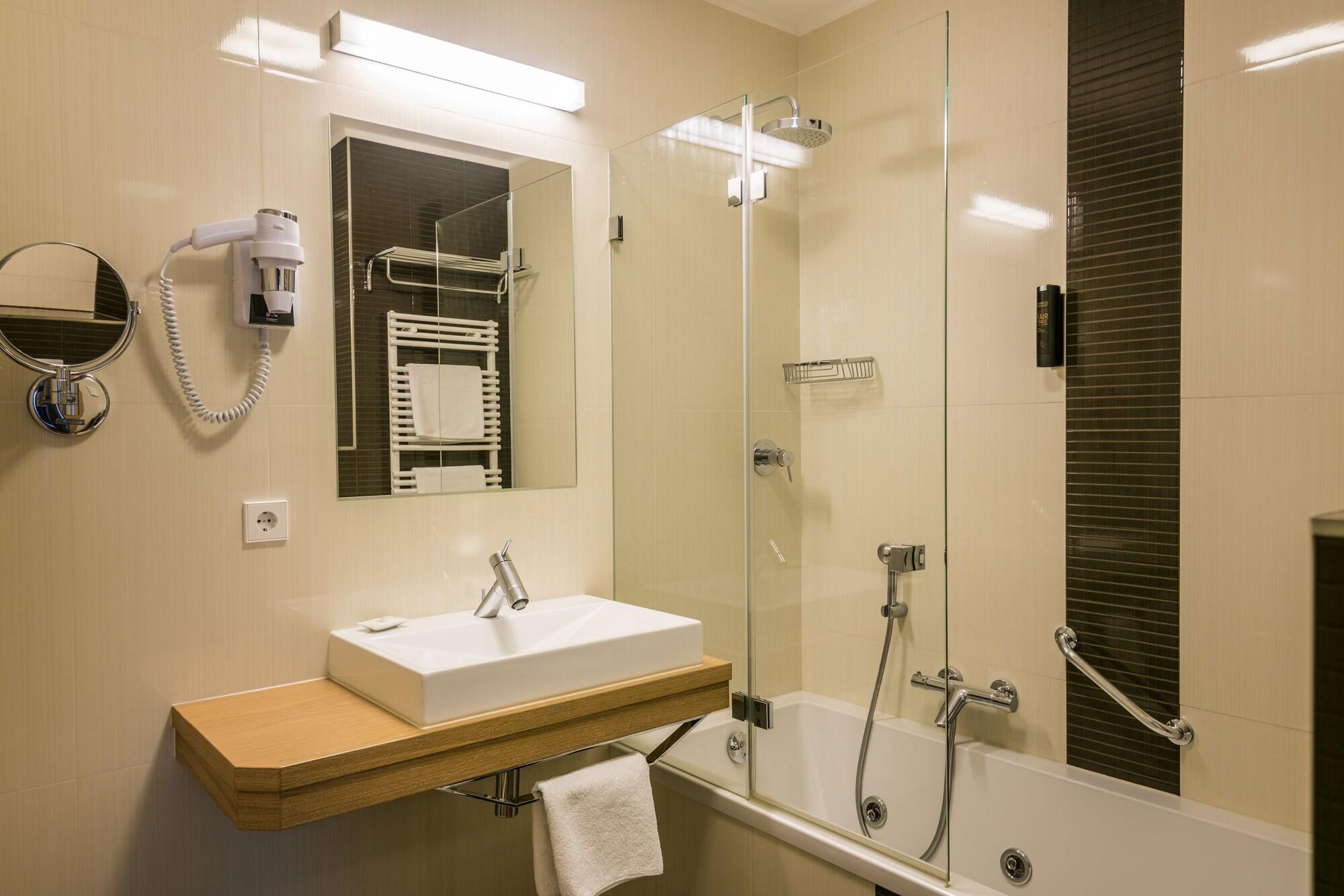 Bon Repos Hotel 4*